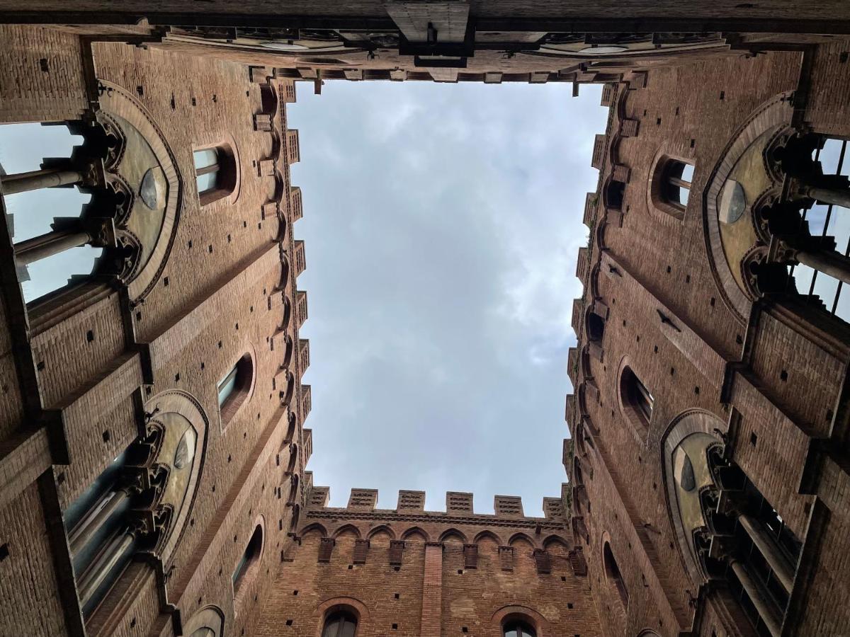 Corte Mascagni Siena Bagian luar foto
